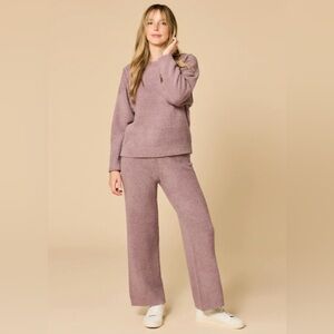 Softies Solid Marshmallow Reverse Seam Lounge Set w/ Bracelet Sleeve Driftwood